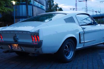 Ford Mustang 55.000 km 60.000 &euro; Frankfurt am Main 60486