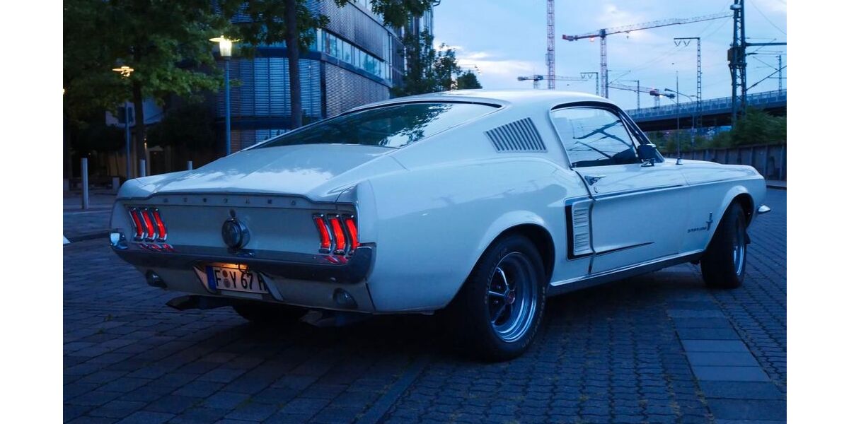 Ford Mustang 55.000 km 60.000 &euro; Frankfurt am Main 60486