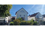 Ohne Provision und ab sofort frei! Freistehendes 2-FH mit 5,5-Zi.-Maisonette plus 3 Zi.-WE im EG 8 zimmer