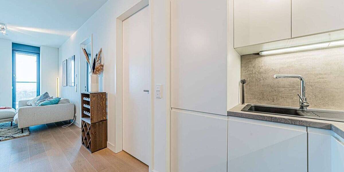 Etagenwohnung Frankfurt am Main Sachsenhausen - 2 Zimmer, 67 m&sup2;, 2.650&euro; | Angebot:25726226