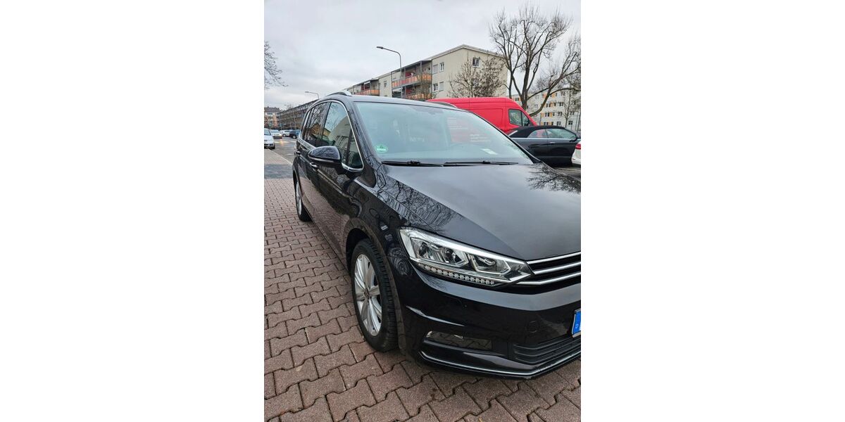VW Touran 95.250 km 21.750 &euro; Frankfurt am Main 60326
