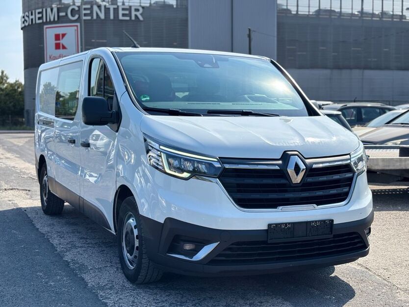 Renault Trafic 345.675 km 9.900 € Frankfurt am Main 65933