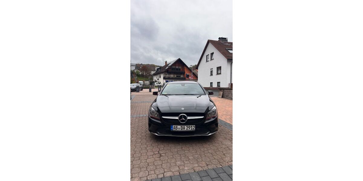 Mercedes-Benz CLA 220 Shooting Brake 186.000 km 17.500 &euro; Mömbris 63776
