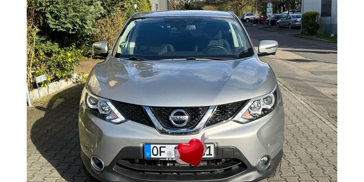 Nissan Qashqai 87.000 km 13.200 &euro; Offenbach 63071