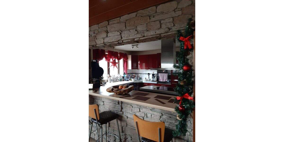 Einfamilienhaus Raunheim - 8 Zimmer, 270 m&sup2;, 650.000&euro; | Angebot:25751160