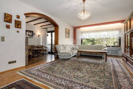 Haus Kelkheim (Taunus) / Fischbach Fischbach - 8 Zimmer, 260 m&sup2;, 875.000&euro; | Angebot:26205486