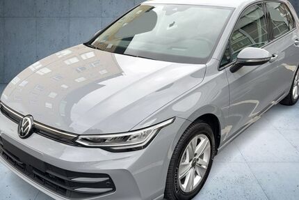 VW Golf 11.387 km 23.680 &euro; Frankfurt am Main 60528