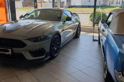 Ford Mustang 3.600 km 89.000 &euro; Niederdorfelden 61138