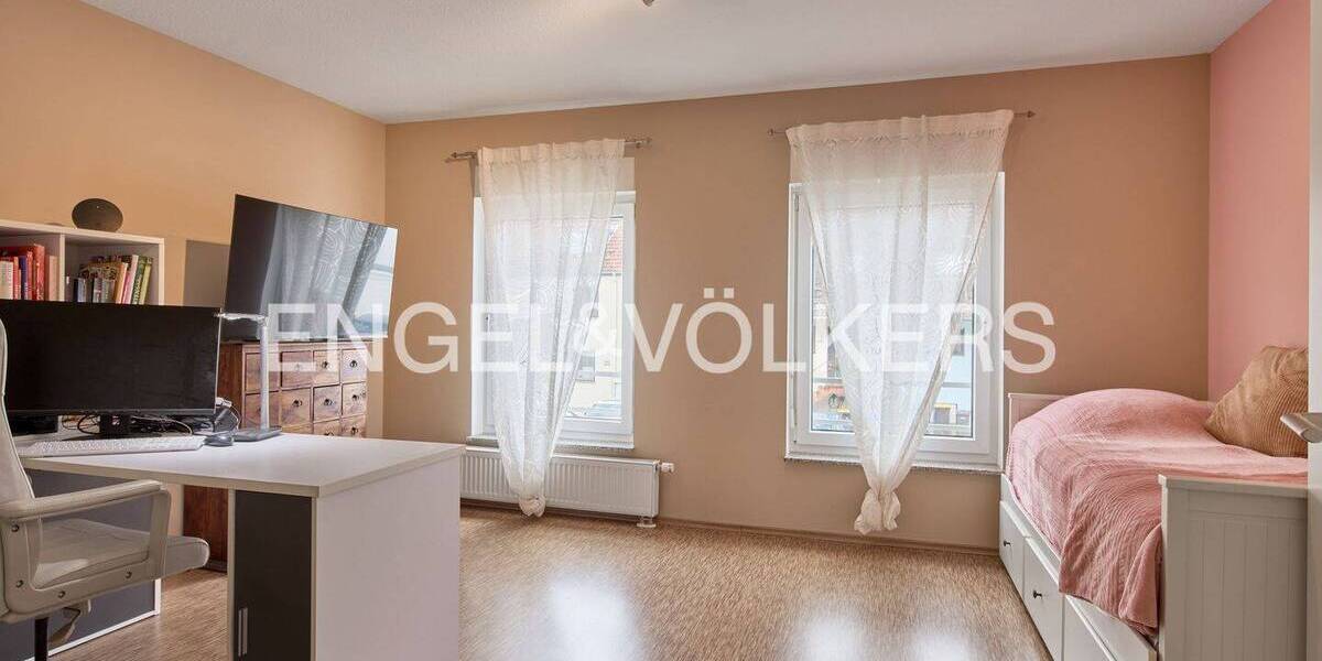 Reihenendhaus Rosbach vor der Höhe Nieder-Rosbach - 5 Zimmer, 155 m&sup2;, 620.000&euro; | Angebot:26886576