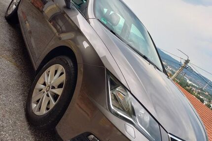 Seat Leon 108.903 km 12.400 € frankfurt 60489