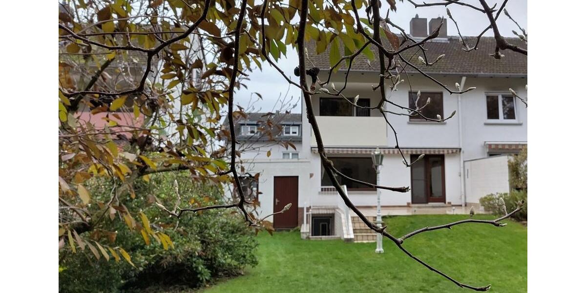 Familienfreundliche Doppelhaushälfte in Langen, Waldrandlage 4 zimmer