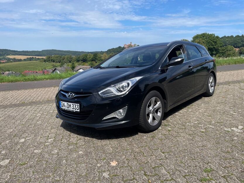 Hyundai i40 140.000 km 6.500 € Ronneburg 63549