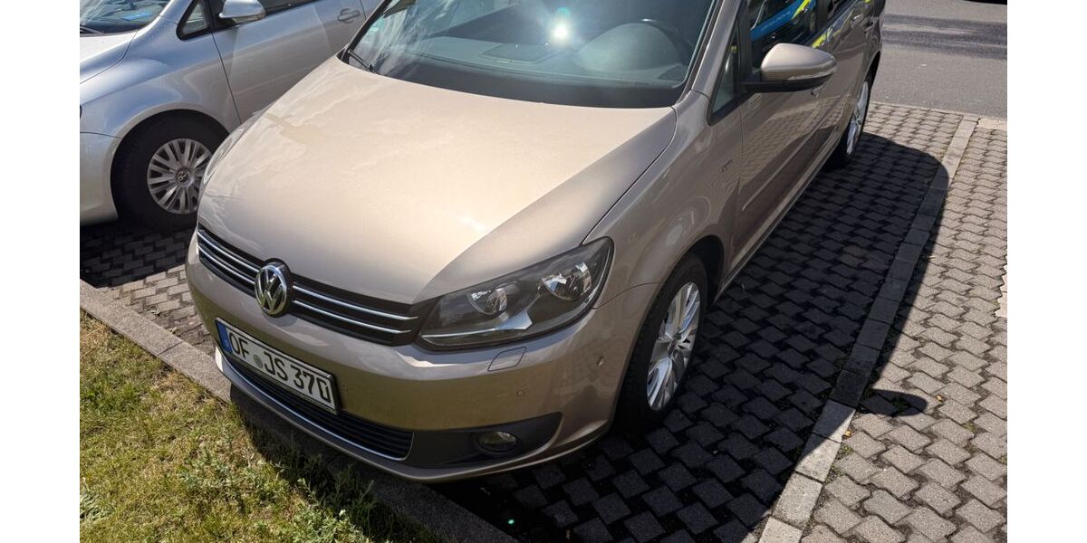 VW Touran 148.500 km 9.350 &euro; Obertshausen 63179