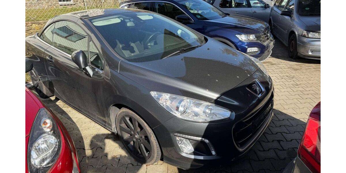 Peugeot 308 115.000 km 8.899 &euro; Eppstein 65817