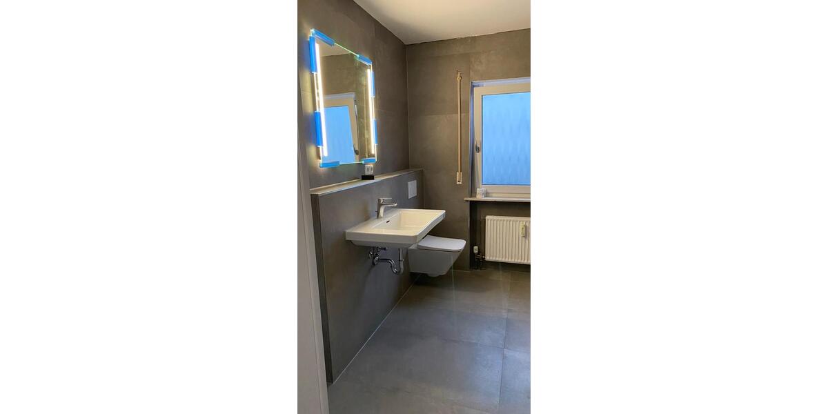 Etagenwohnung Hanau Großauheim - 3 Zimmer, 96 m&sup2;, 1.200&euro; | Angebot:26639022