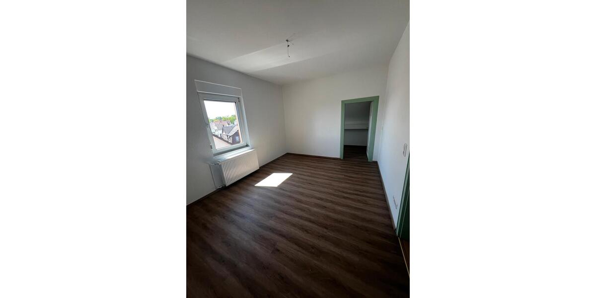 Einfamilienhaus Darmstadt Darmstadt-West - 10 Zimmer, 195 m&sup2;, 2.425&euro; | Angebot:26267907