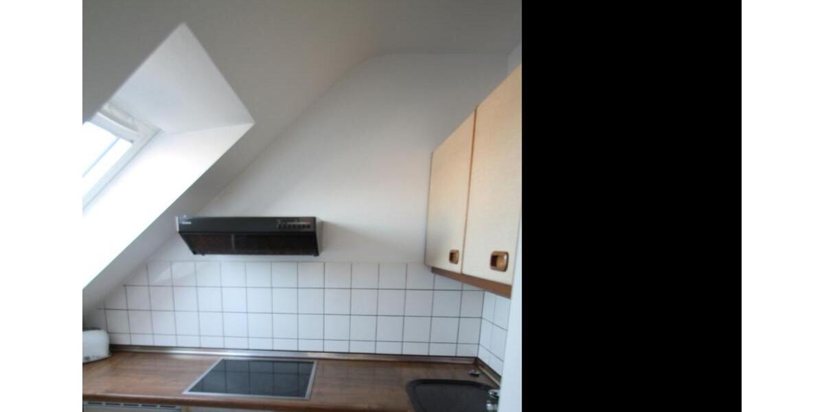 Dachgeschoßwohnung Frankfurt am Main West - 3.5 Zimmer, 92 m&sup2;, 1.100&euro; | Angebot:26196702