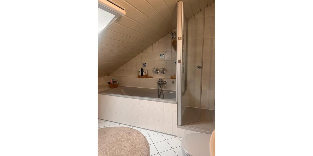 Dachgeschoßwohnung Bruchköbel - 3 Zimmer, 60 m&sup2;, 990&euro; | Angebot:26506870