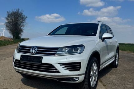 VW Touareg 190.000 km 20.000 &euro; Schwalbach am Taunus 65812