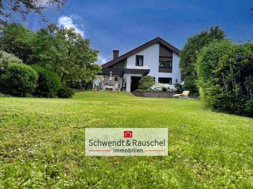 Haus zum Kaufen in Friedrichsdorf 1.390.000 € 218.6 m²