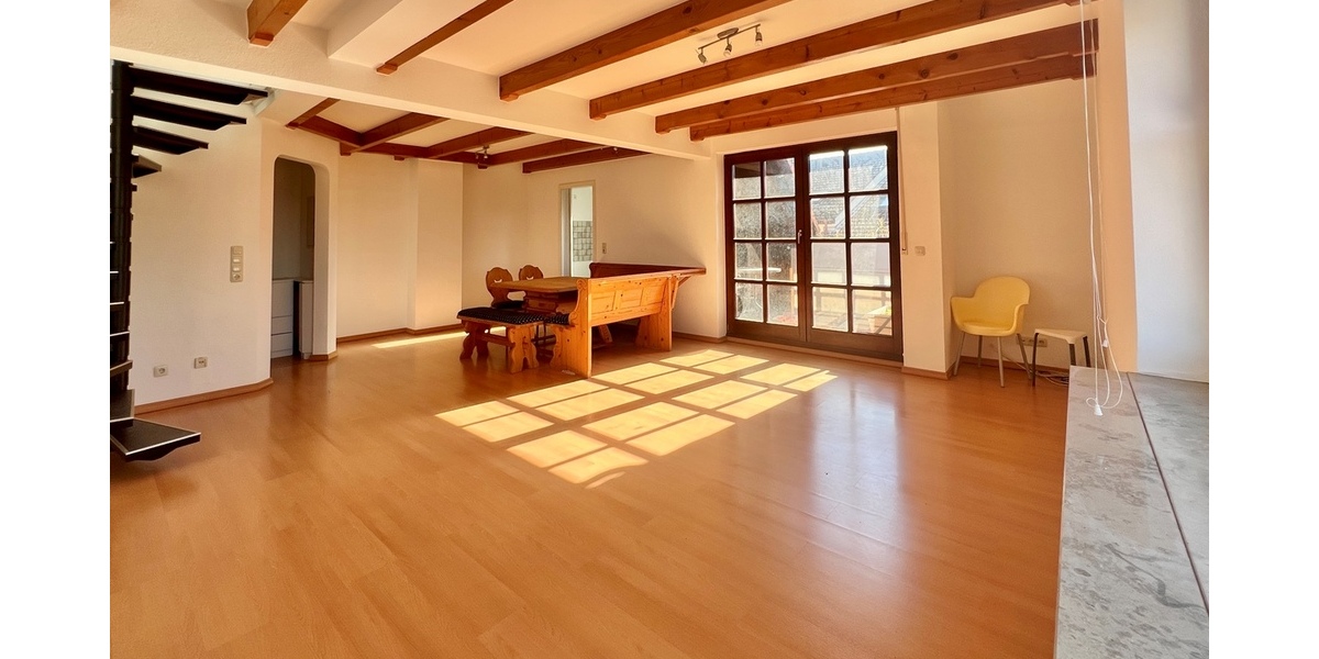 Familiengerechte 4-Zimmer-Maisonette-Wohnung im Herzen von Alt-Ginnheim! 4 zimmer