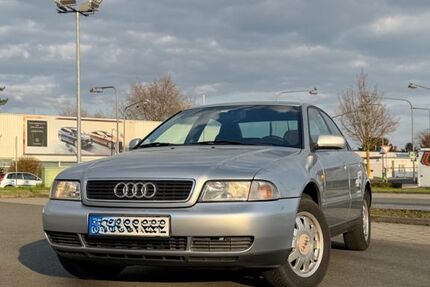 Audi A4 218.590 km 1.490 &euro; Frankfurt 60486