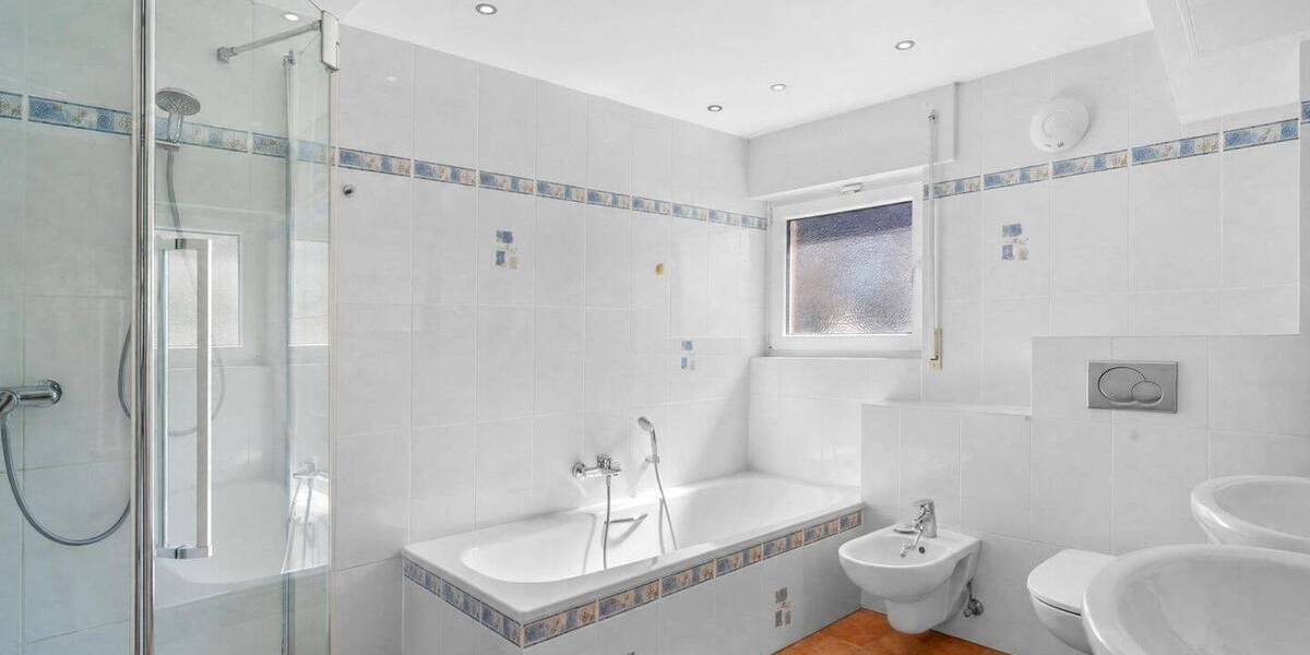 Einfamilienhaus Hofheim - 6 Zimmer, 183 m&sup2;, 649.000&euro; | Angebot:26766665