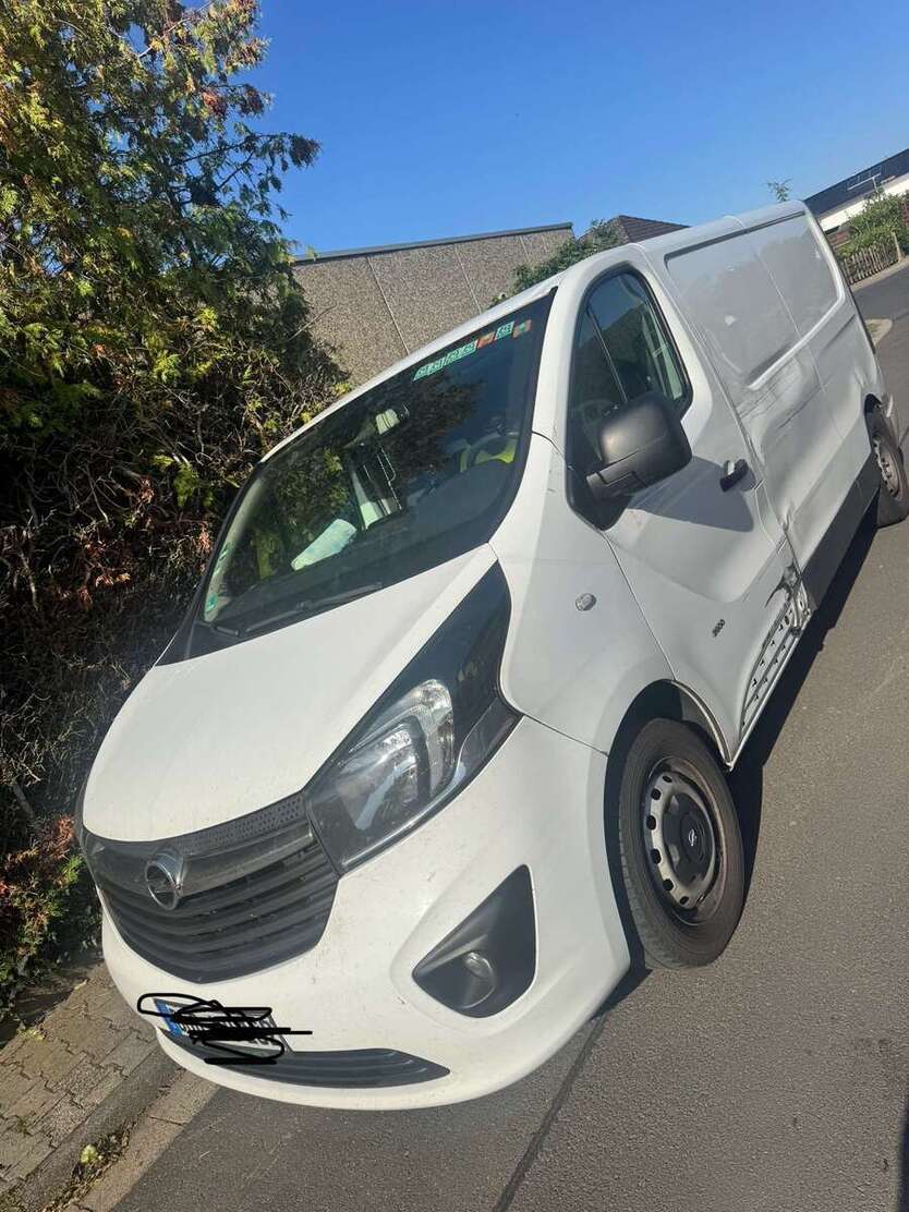 Opel Vivaro 337.498 km 4.500 € Eppertshausen 64859