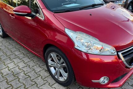 Peugeot 208 210.500 km 5.000 € Frankfurt am Main 60528