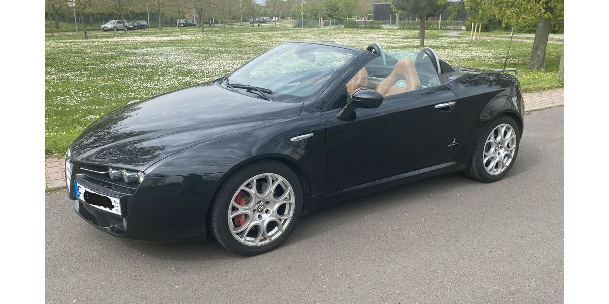 Alfa Romeo Spider 85.000 km 11.900 &euro; Frankfurt 60529