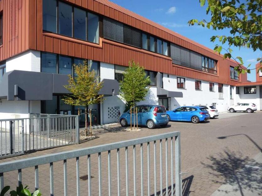 Exklusive Büroflächen – 360 m² mit Glastrennwänden, Dachterrasse zimmer