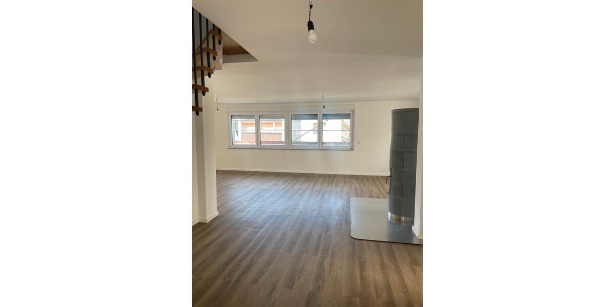 Maisonettenwohnung Heusenstamm - 4.5 Zimmer, 130 m&sup2;, 2.150&euro; | Angebot:26447833