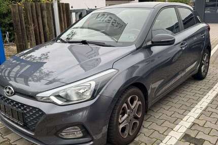 Hyundai i20 52.500 km 12.900 € Rüsselsheim 65428