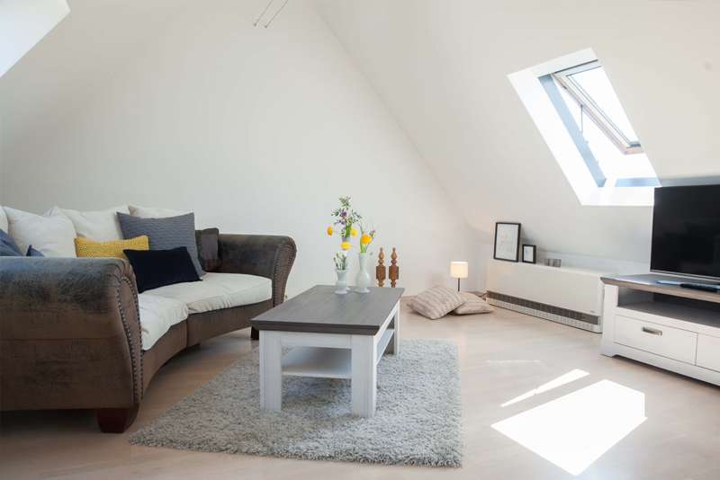 Etagenwohnung Aschaffenburg Damm - 3 Zimmer, 80 m&sup2;, 1.300&euro; | Angebot:26255952