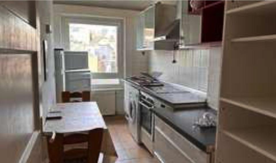 Dachgeschoßwohnung Frankfurt am Main Ginnheim - 3 Zimmer, 80 m&sup2;, 1.350&euro; | Angebot:26251158