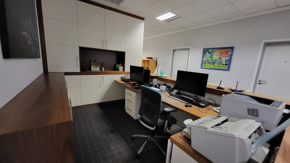 Hofheim Mitte - Moderne Bürofläche mit ca. 172 m² - Gewerbeobjekt Hofheim | Angebot:23768214