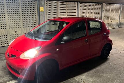Toyota Aygo (X) 149.500 km 2.500 &euro; Frankfurt am Main 60437