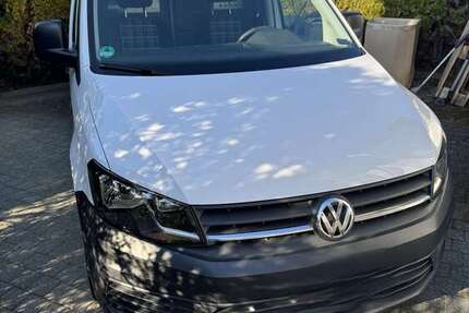 VW Caddy 85.600 km 17.500 &euro; Altenstadt 63674