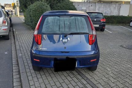 Fiat Punto 142.000 km 1.680 &euro; Offenbach am Main 63071