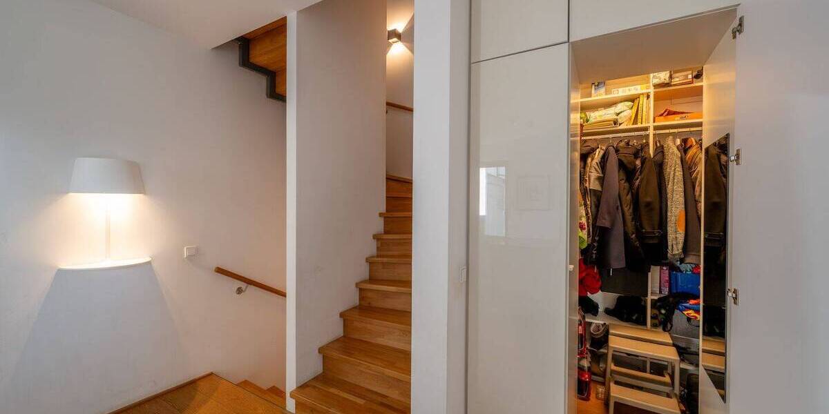 Doppelhaushälfte Frankfurt am Main Kalbach-Riedberg - 7 Zimmer, 179 m&sup2;, 1.390.000&euro; | Angebot:26204642