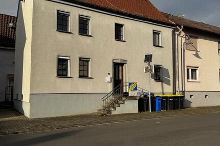 Wohnung Rosbach vor der Höhe - 1 Zimmer, 30 m&sup2;, 250&euro; | Angebot:24855382