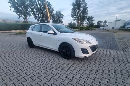 Mazda 3 234.000 km 2.890 &euro; Dreieich 63303