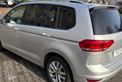 VW Touran 209.500 km 12.495 &euro; Frankfurt am Main 60389