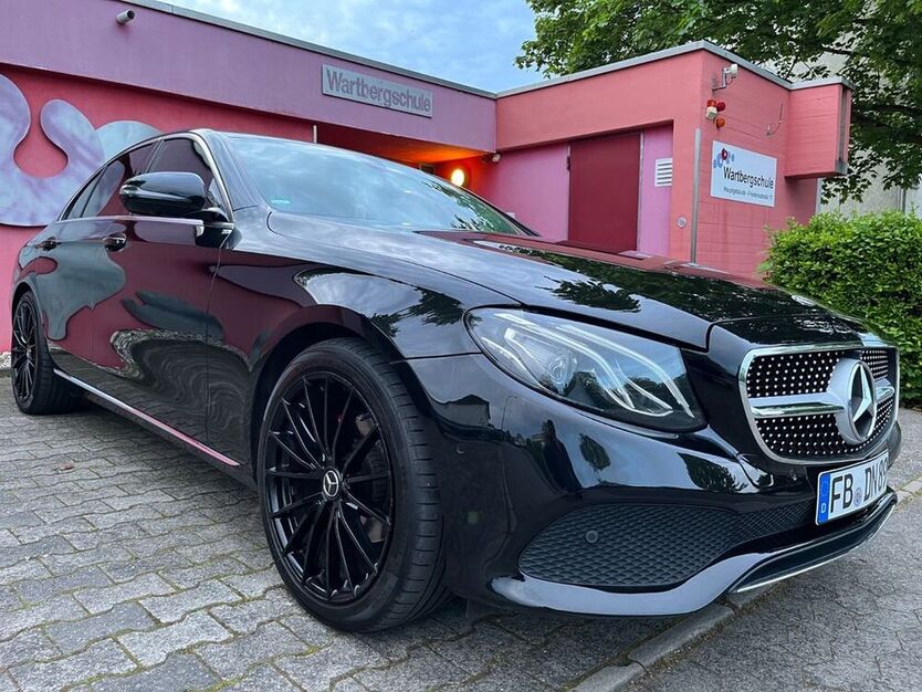 E 220