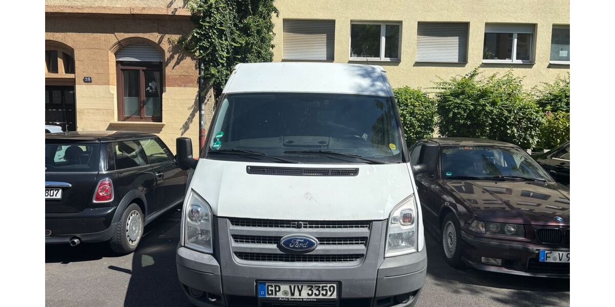 Ford Transit 180.000 km 9.000 &euro; Frankfurt am Main 60326