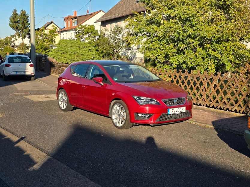 Seat Leon 27.100 km 17.200 € Frankfurt am Main 60529