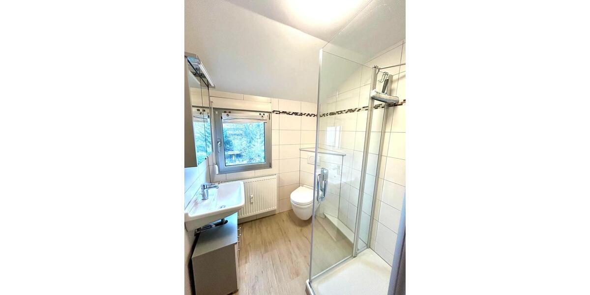 Dachgeschoßwohnung Neu-Isenburg Isenburg - 2 Zimmer, 40 m&sup2;, 850&euro; | Angebot:26356232