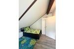 TOWNHOUSE WITH GARDEN! Partially furnished house for small families in Offenbach-Lauterborn