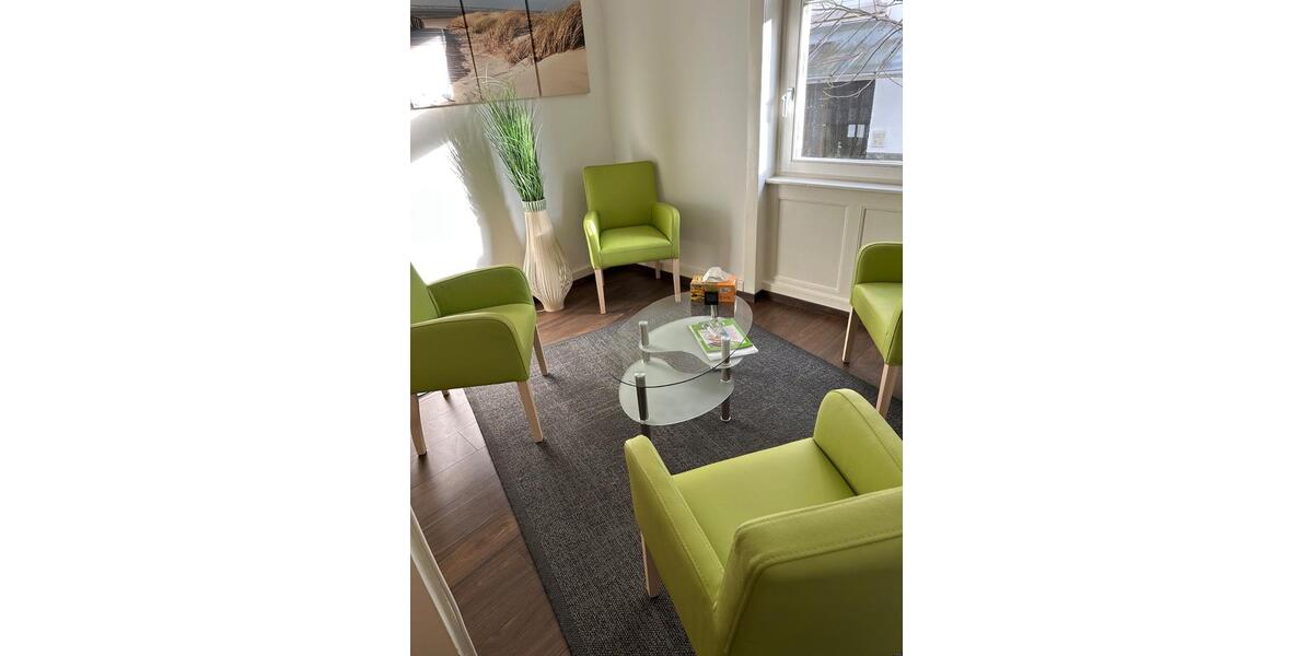 Erdgeschoßwohnung Bad Homburg vor der Höhe Berliner Siedlung/Gartenfeld - 1 Zimmer, 30 m&sup2;, 300&euro; | Angebot:24981596