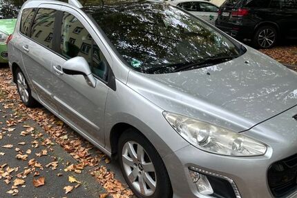 Peugeot 308 201.711 km 2.950 € Neu-Isenburg 63263